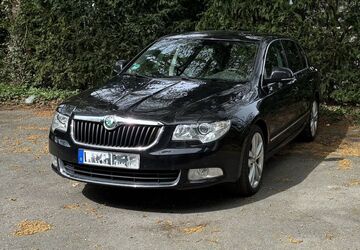 Skoda Superb 162.438 km 4.900 &euro; Aachen 52066