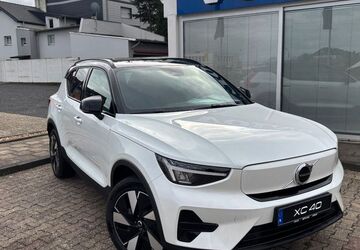 Volvo XC40 8.930 km 45.900 &euro; Düren 52351