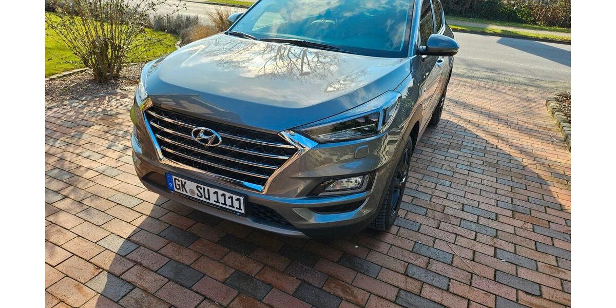 Hyundai TUCSON 123.500 km 18.100 &euro; Geilenkirchen 52511