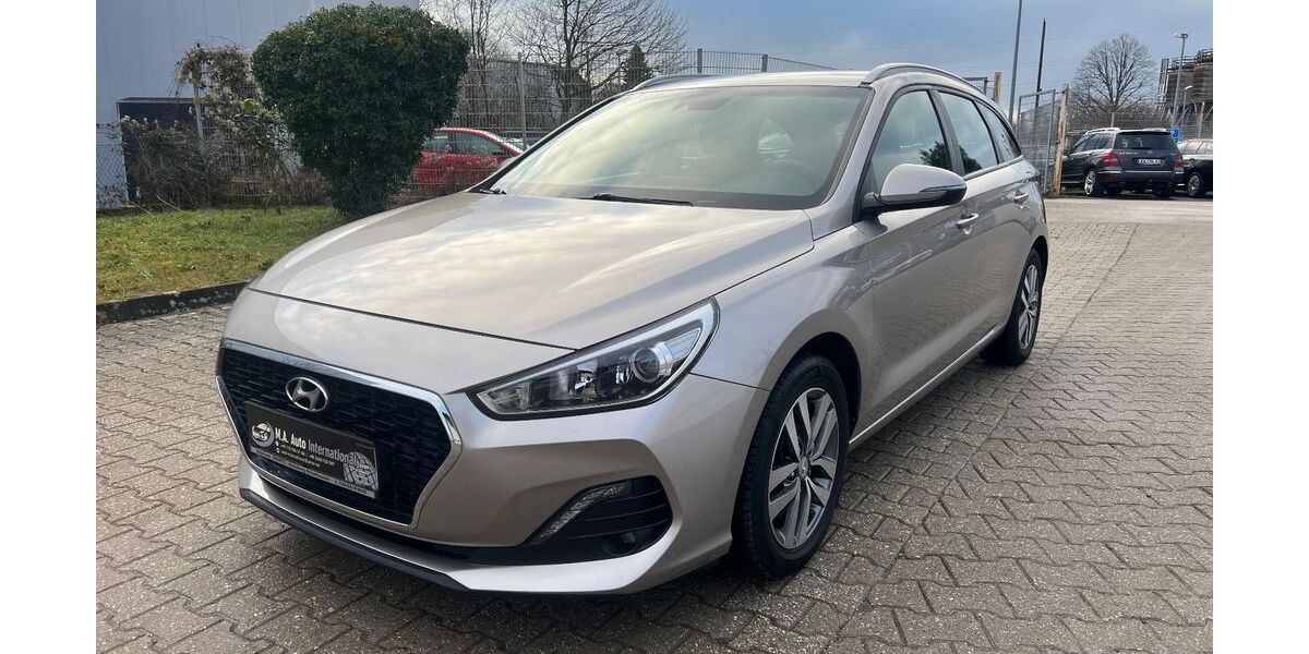 Hyundai i30 158.000 km 7.990 &euro; Eschweiler 52249