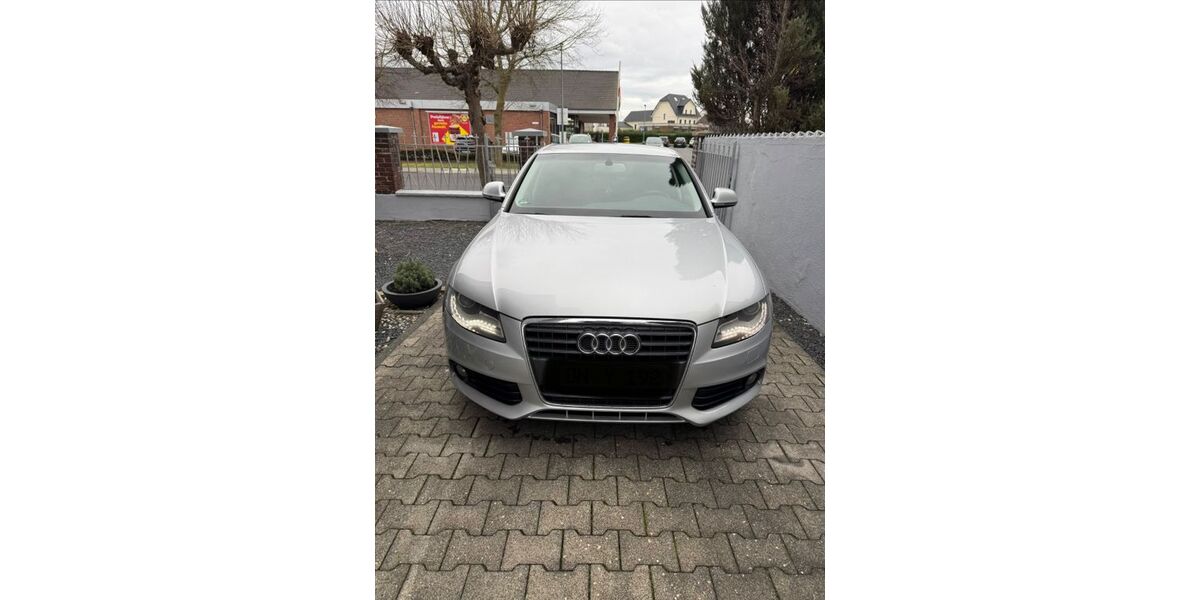 Audi A4 181.000 km 7.500 &euro; Aldenhoven 52457