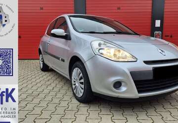 Renault Clio 81.855 km 3.748 &euro; Düren 52351