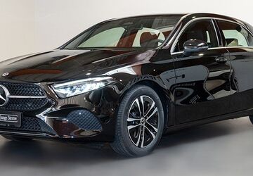 Mercedes-Benz A 200 12.287 km 33.900 &euro; Düren 52349