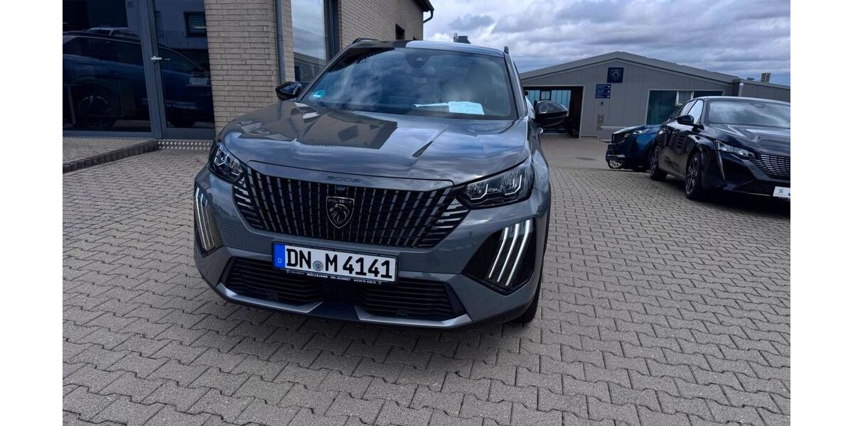Peugeot 2008 4.924 km 34.850 &euro; Nideggen 52385