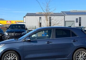 Kia Rio 92.000 km 8.890 &euro; Düren 52351