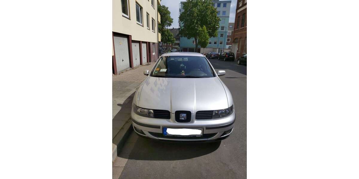 Seat Leon 272.000 km 1.200 &euro; Aachen 52070