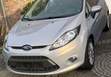 Ford Fiesta 63.650 km 4.990 &euro; Düren 52355
