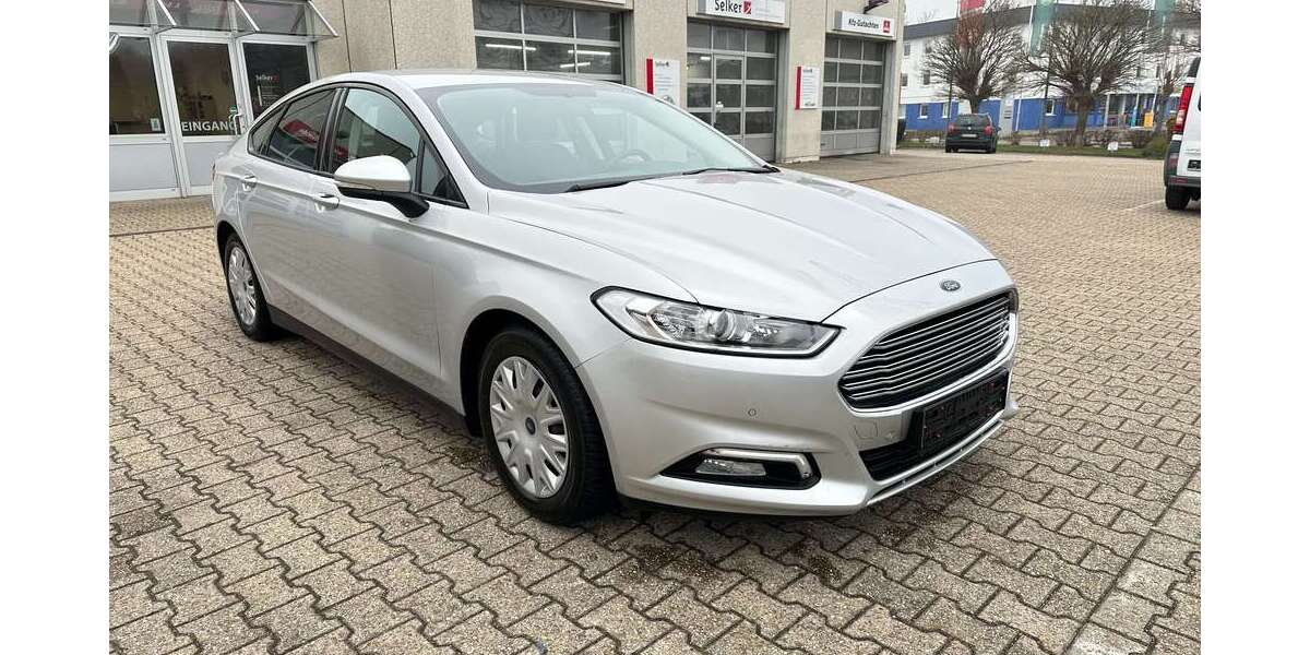 Ford Mondeo 105.000 km 8.900 &euro; Aachen 52070