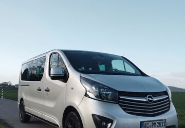 Opel Vivaro 190.000 km 13.500 &euro; Würselen 52146