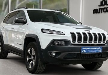 Jeep Cherokee 95.000 km 16.990 &euro; Jülich 52428