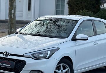 Hyundai i20 121.290 km 6.490 &euro; Jülich 52428