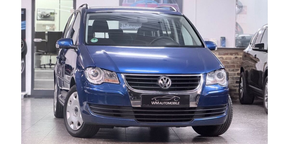 VW Touran 96.000 km 5.995 &euro; Stolberg 52222