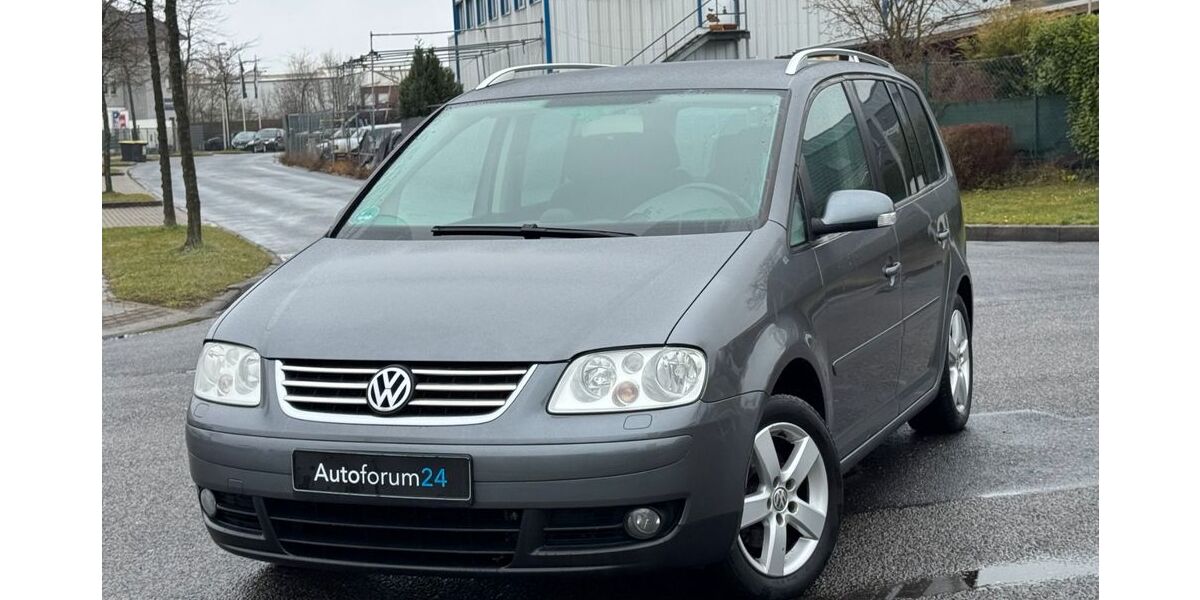 VW Touran 197.000 km 2.999 &euro; Jülich 52428