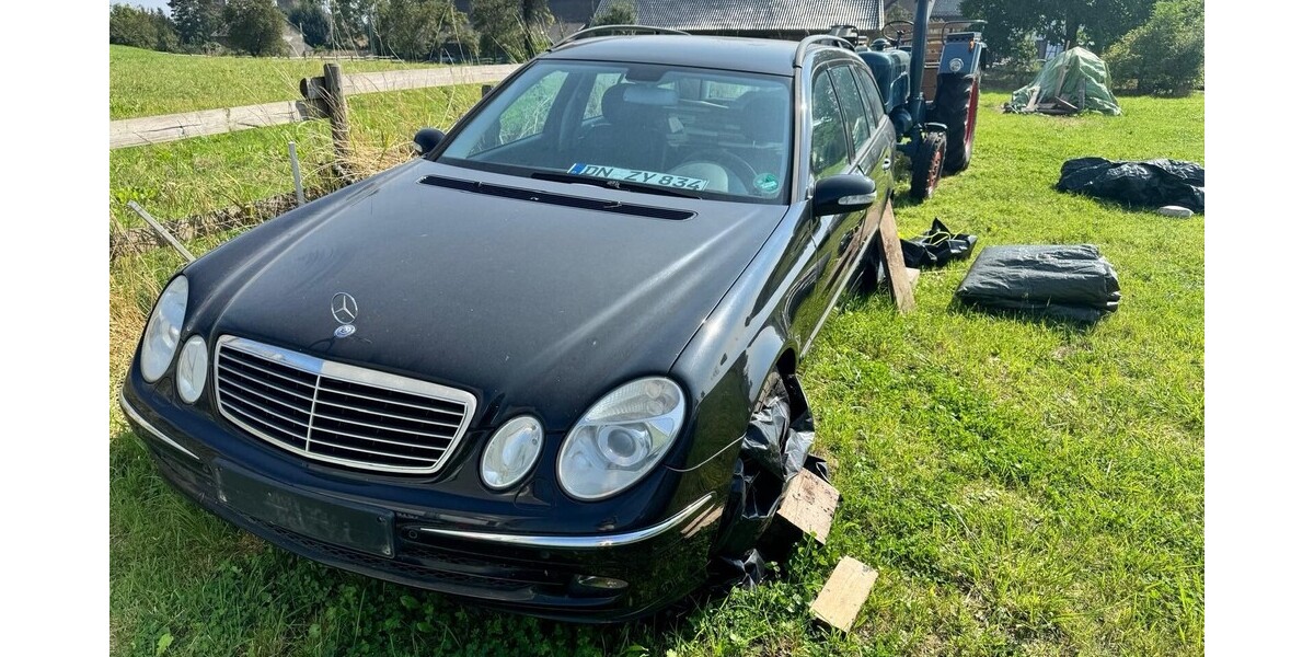 Mercedes-Benz E 220 300.000 km 2.100 &euro; Nideggen 52385