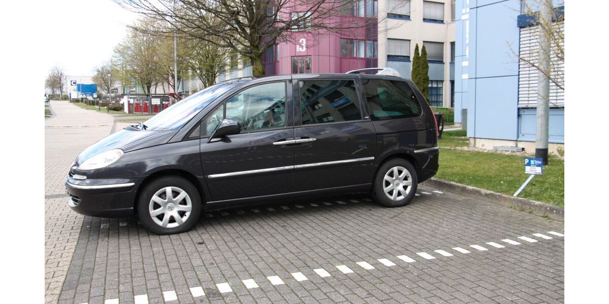 Peugeot 807 220.000 km 4.000 &euro; Würselen 52146