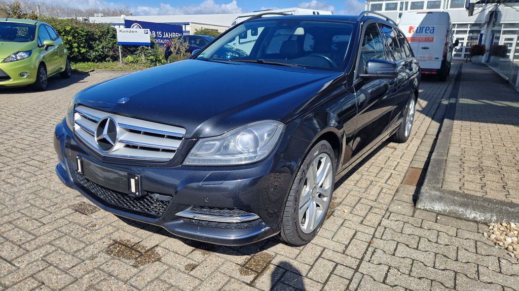 Mercedes-Benz C 250 248.523 km 8.490 &euro; Geilenkirchen 52511