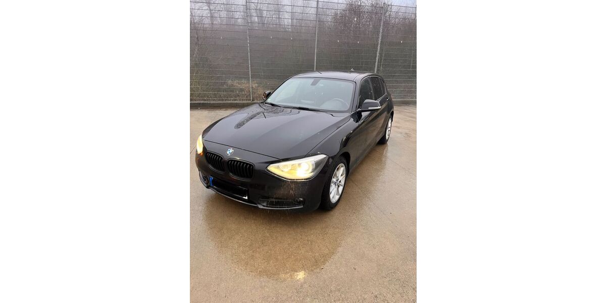 BMW 118 203.000 km 6.999 &euro; Aachen 52066